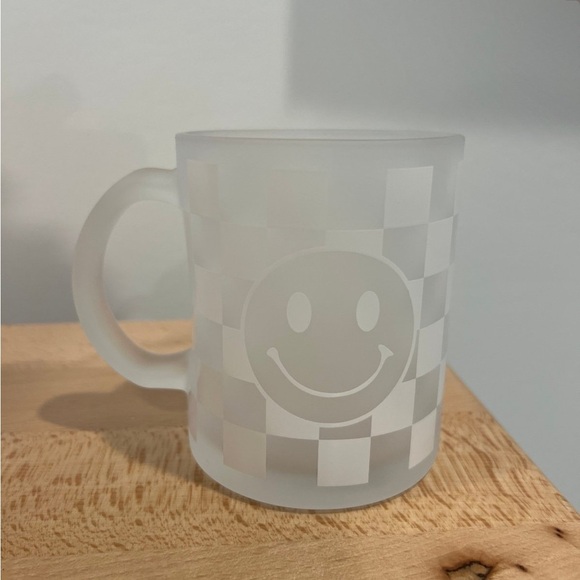 TJ Maxx Clear/Frosted Smiley Face Mug - Picture 3 of 4